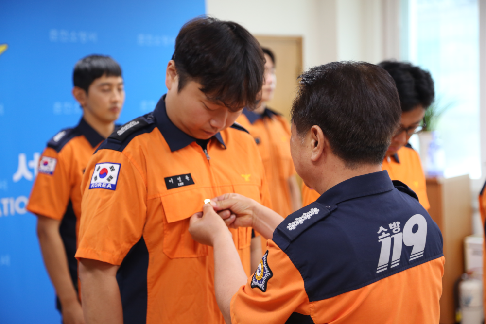 세이버수여식2.JPG