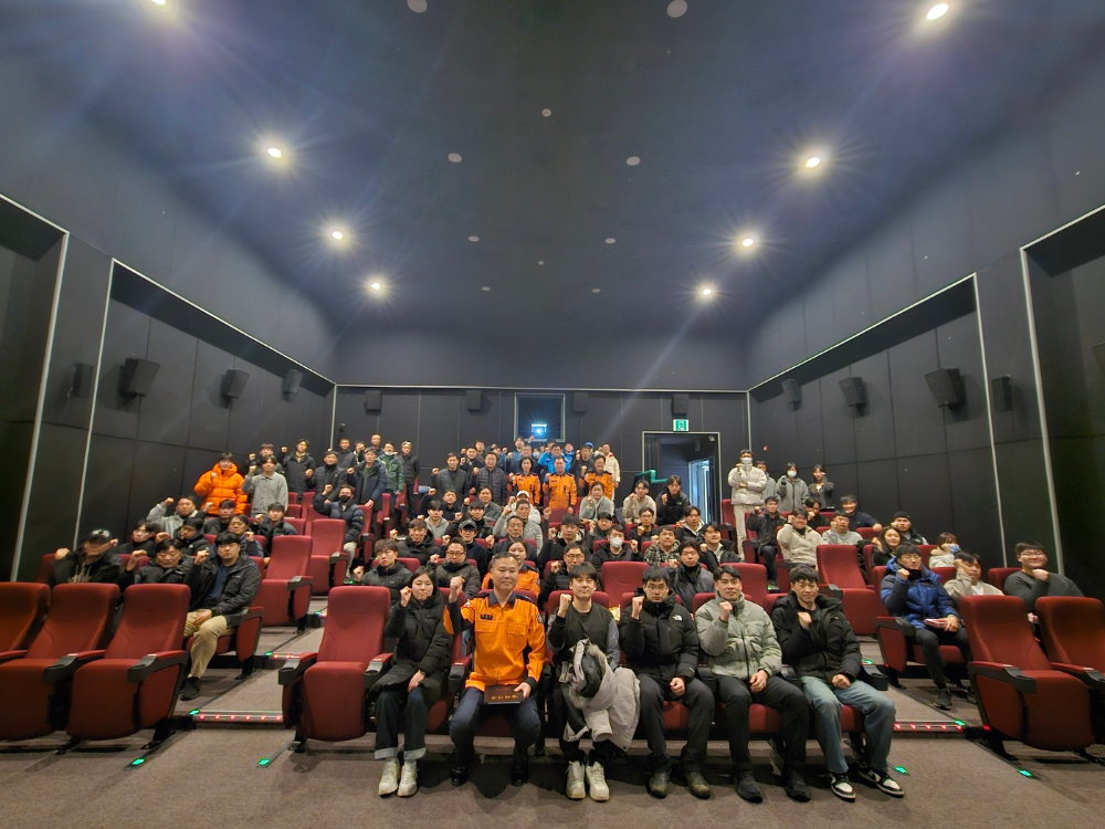 (24.12.31.)홍천소방서, 2024년 종무식…유공자 19명 표창1.jpg