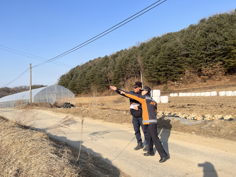 25.2.28.홍천소방서, 산불 예방 위해 총력 대응...서장 직접 현장 점검1.jpg