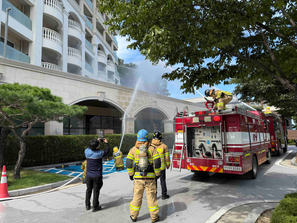 9.3. 비발디파크 합동소방훈련2.jpg