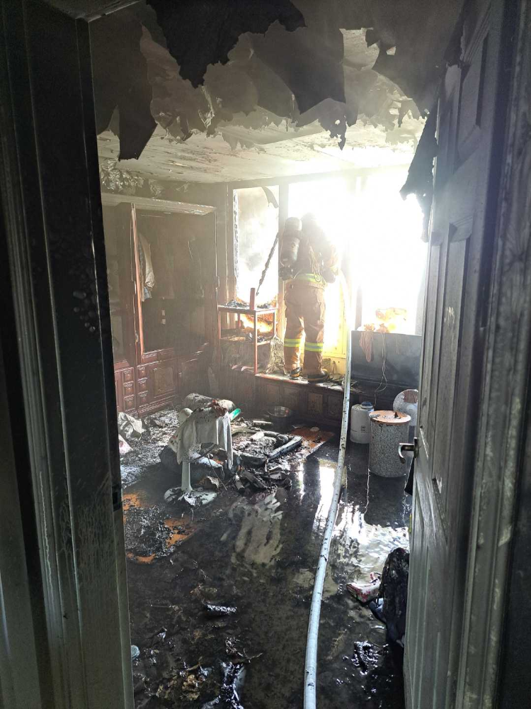 1025)원주 아파트 화재.jpg