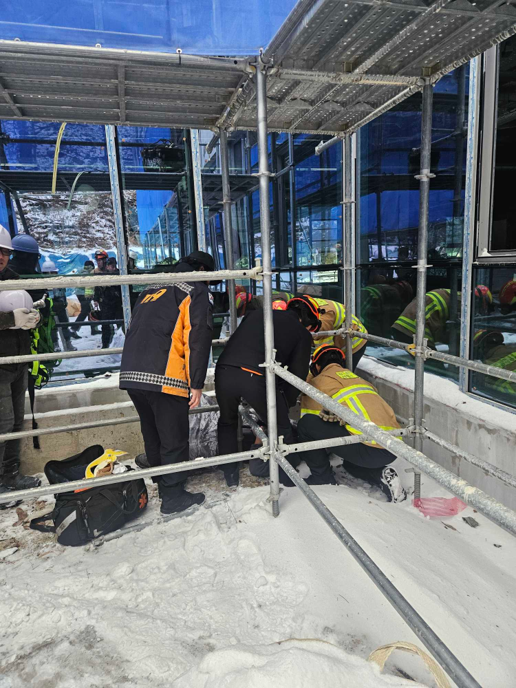 0945 춘천 신북 추락사고2.jpg