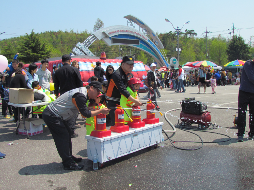 어린이_날_행사_소방체험장_운영_2.jpg