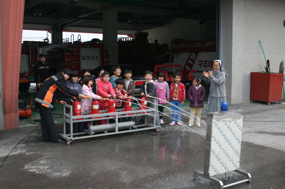 꽃다지지역아동센터소방교육_013.jpg
