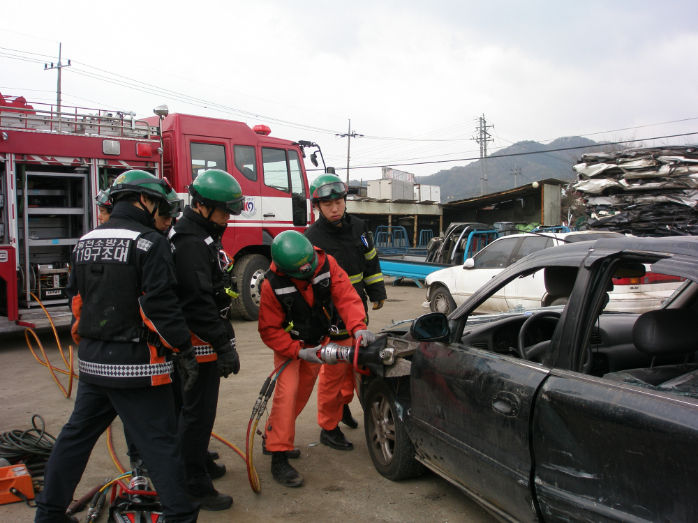 교통사고구조훈련2.JPG
