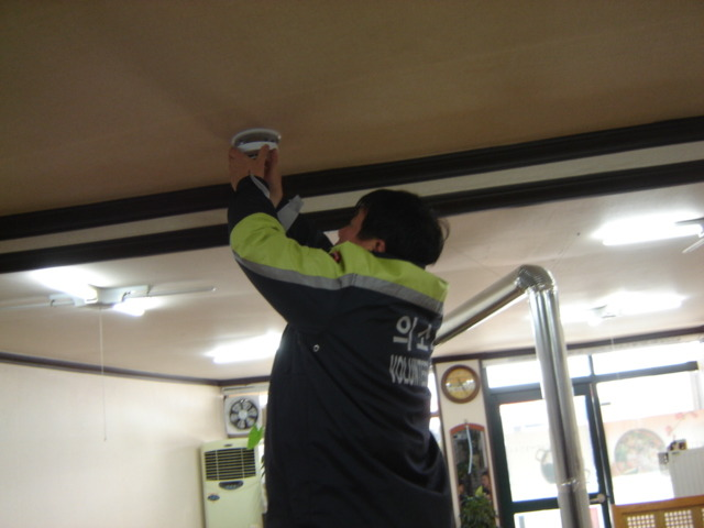감지기_설치1.jpg