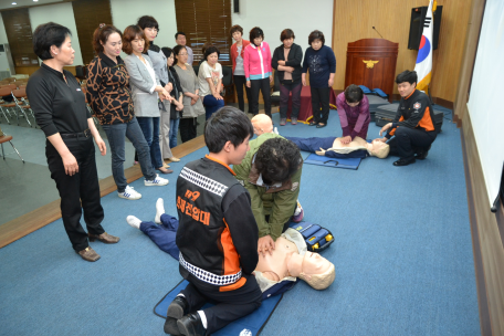 특수학교 교직원 및 노인복지센터 직원 응급처치교육